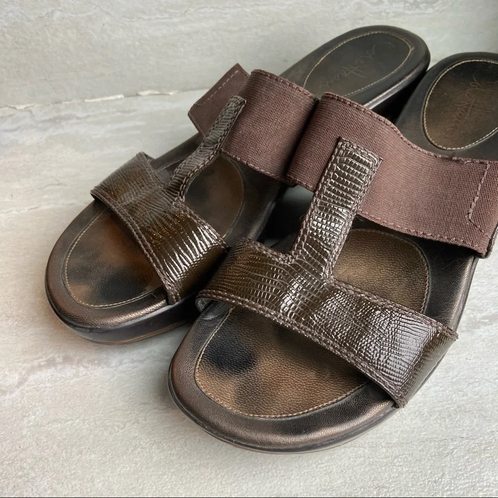 ** Cole Haan Brown Bronze T-Strap Wedge Sandals 9.5B